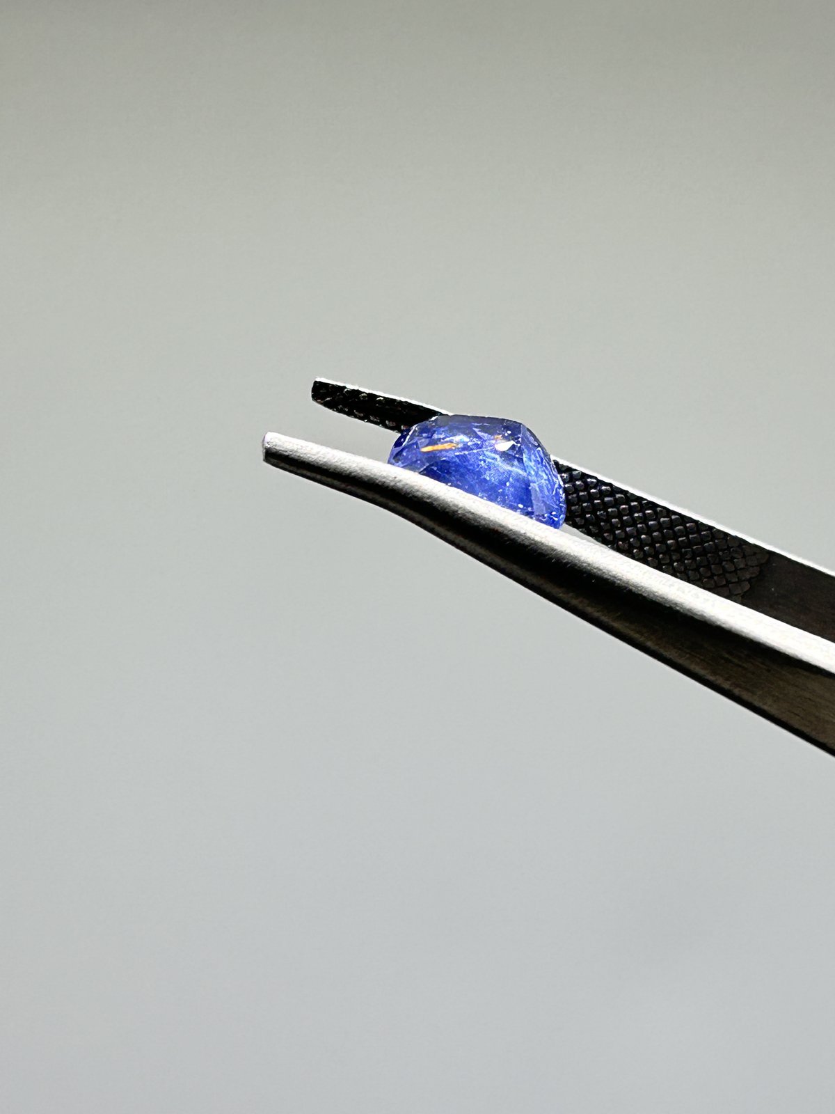 Natural Blue Sapphire - 3.565 Carats