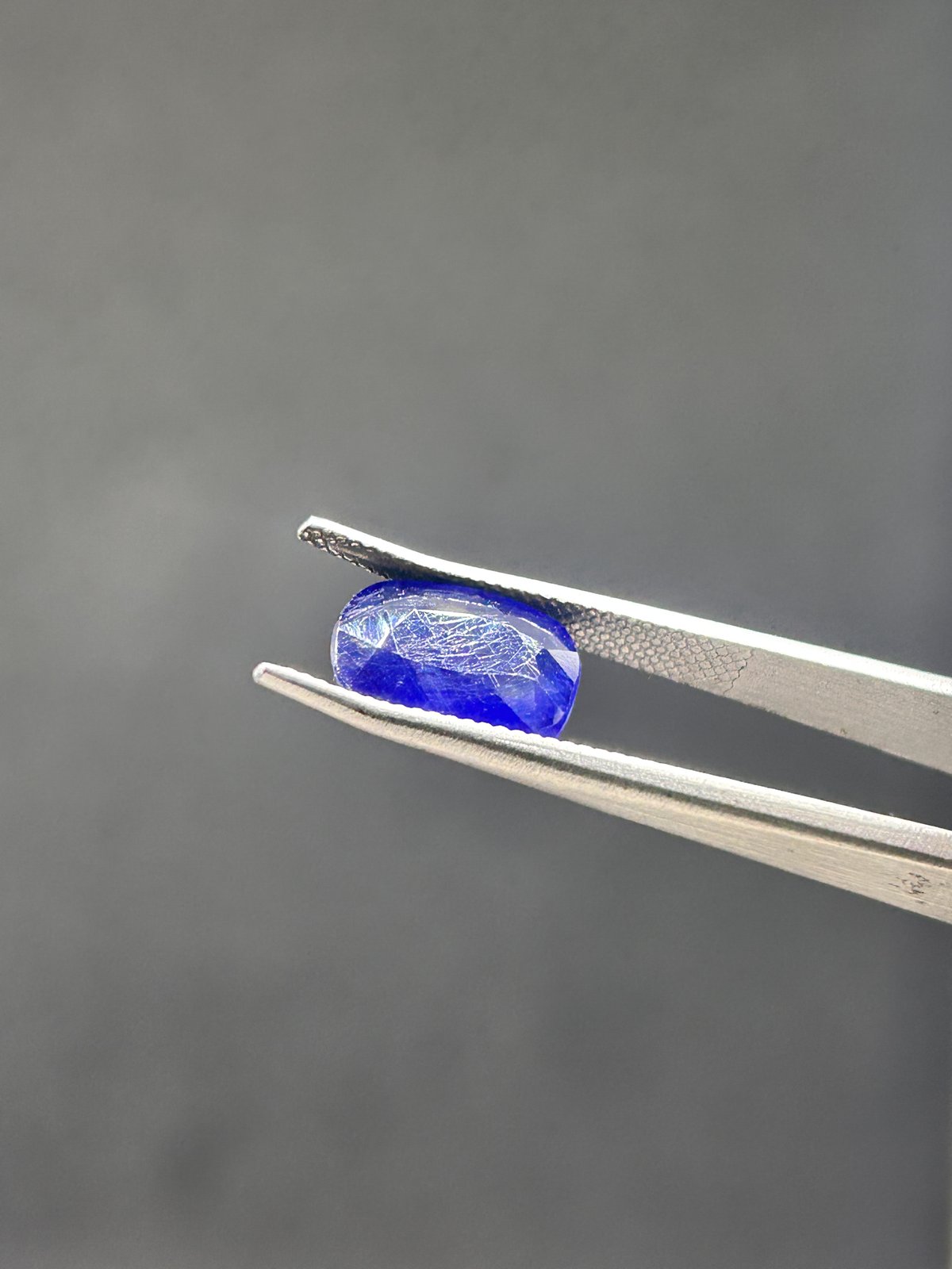 Natural Blue Sapphire - 5.795 Carats