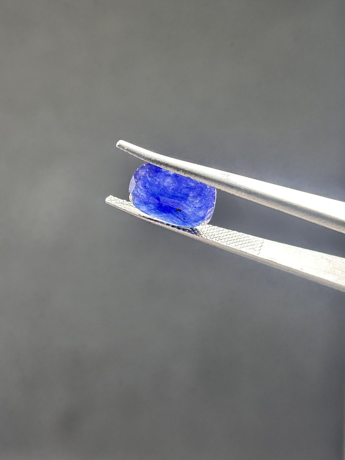 Natural Blue Sapphire - 5.795 Carats