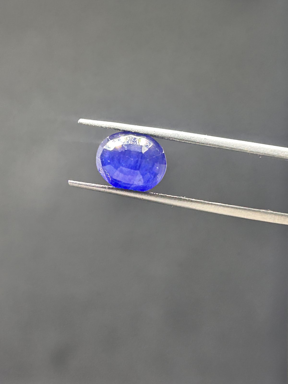 Natural Blue Sapphire - 6.585 Carats
