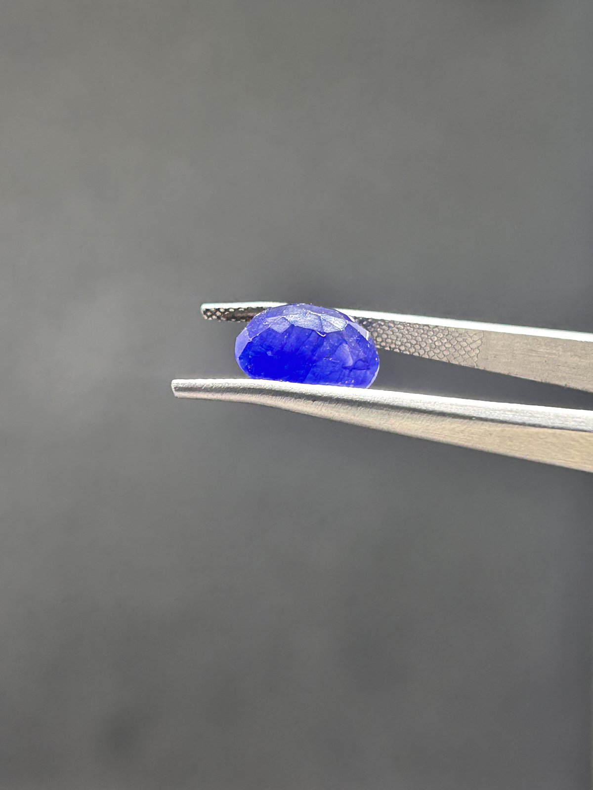 Natural Blue Sapphire - 6.585 Carats