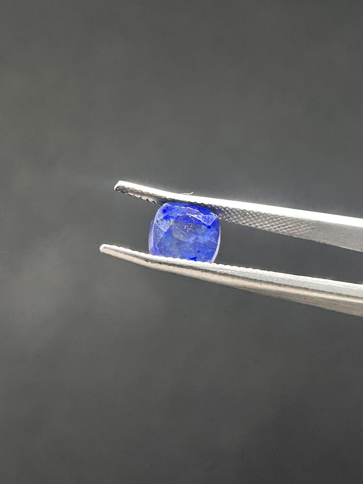 Natural Blue Sapphire - 4.305 Carats