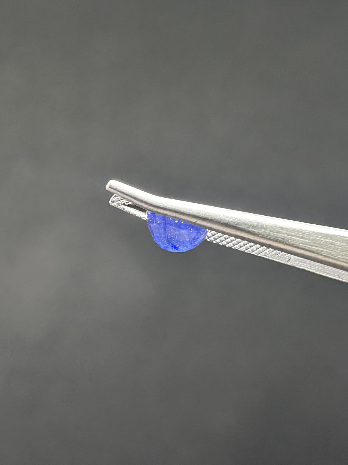 Natural Blue Sapphire - 4.305 Carats