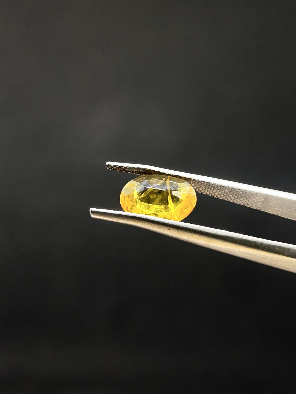 Natural Yellow Sapphire - 2.615 Carats (Bangkok)