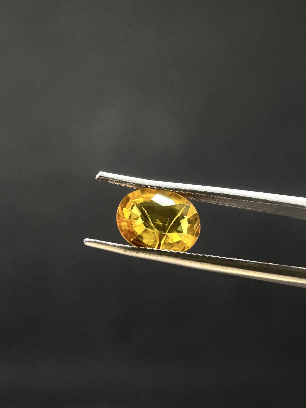 Natural Yellow Sapphire - 2.615 Carats (Bangkok)