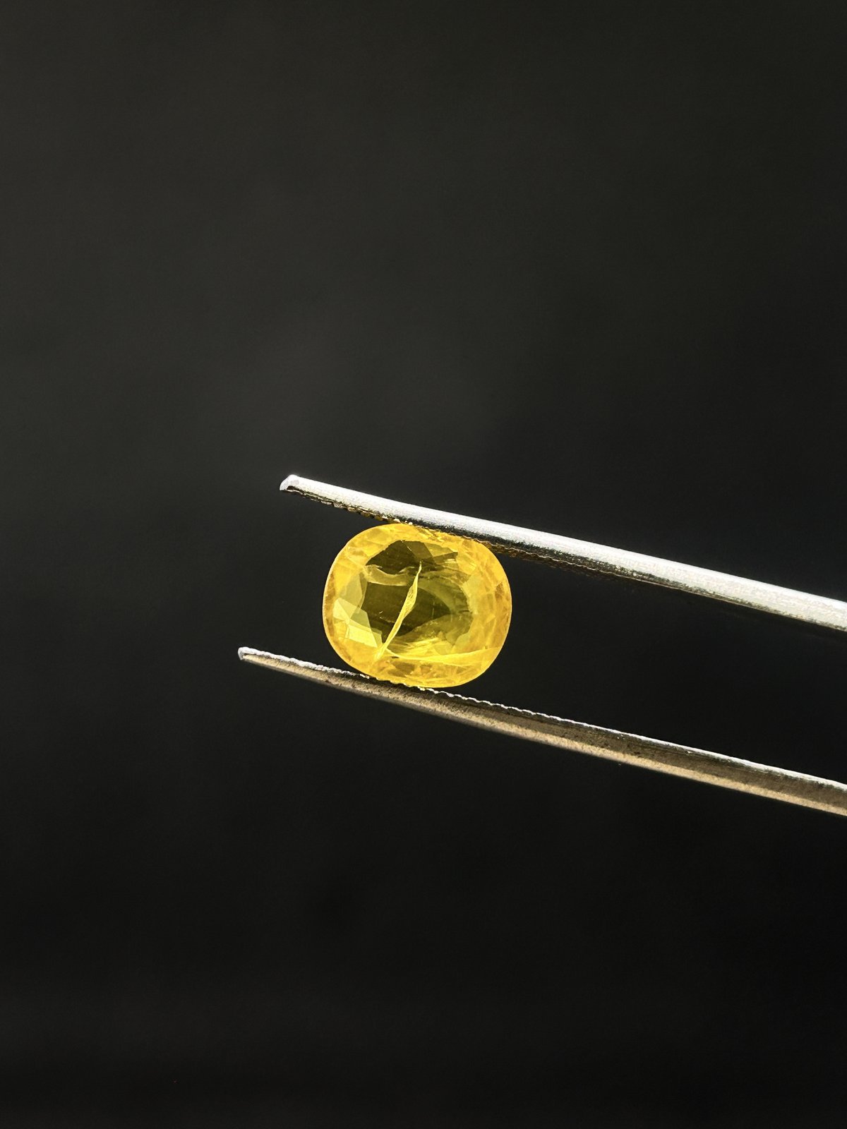 Natural Yellow Sapphire - 4.49 Carats (Bangkok)