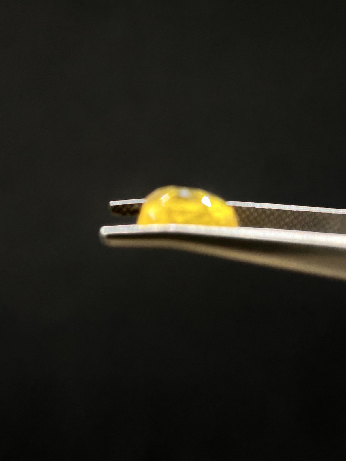 Natural Yellow Sapphire - 4.625 Carats (Bangkok)