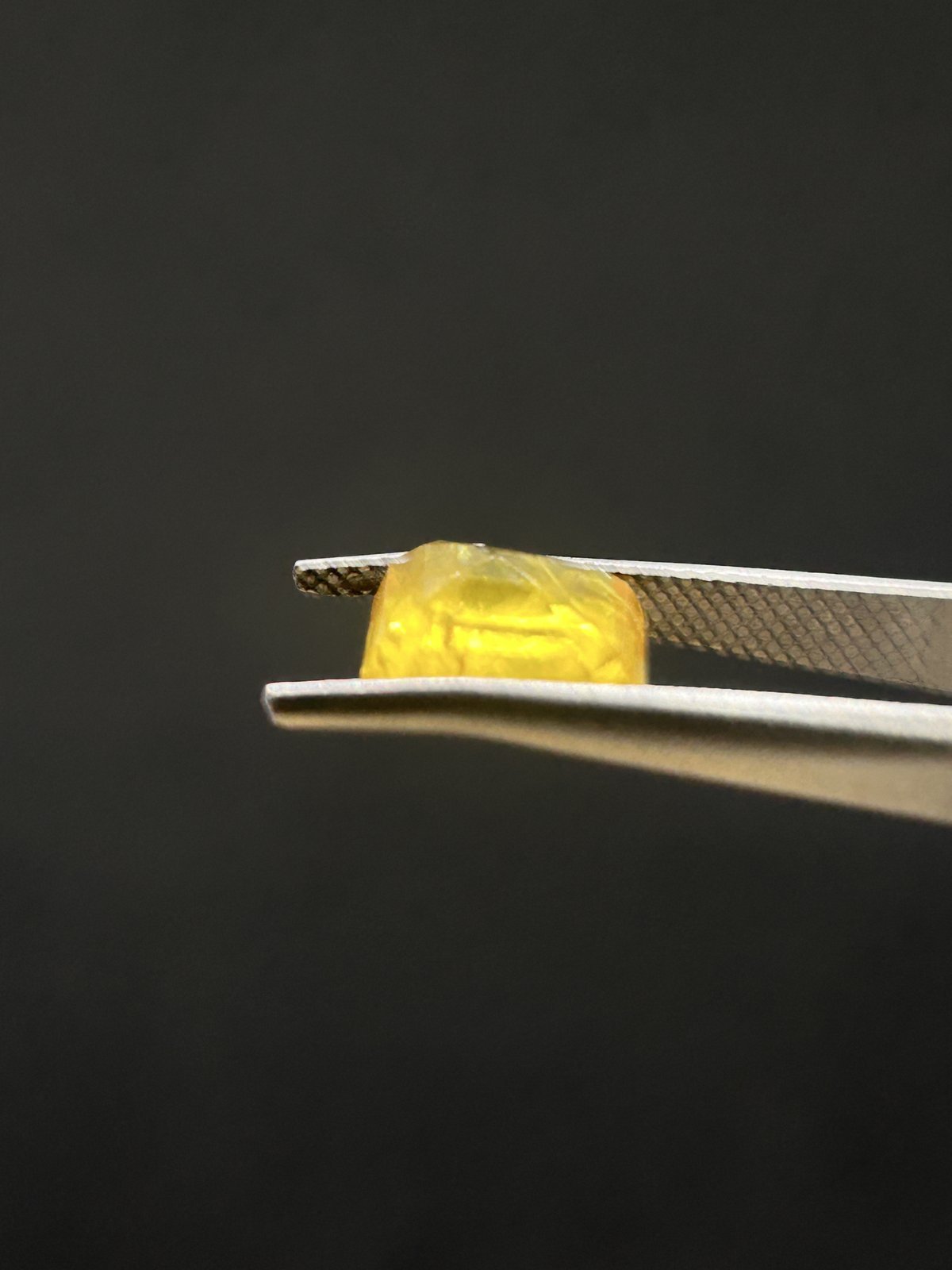 Natural Yellow Sapphire - 4.625 Carats (Bangkok)