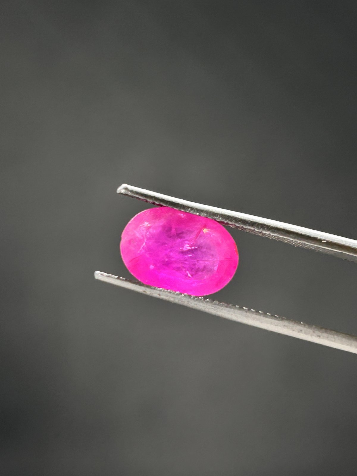 Natural Ruby - 4.02 Carats (Burma)