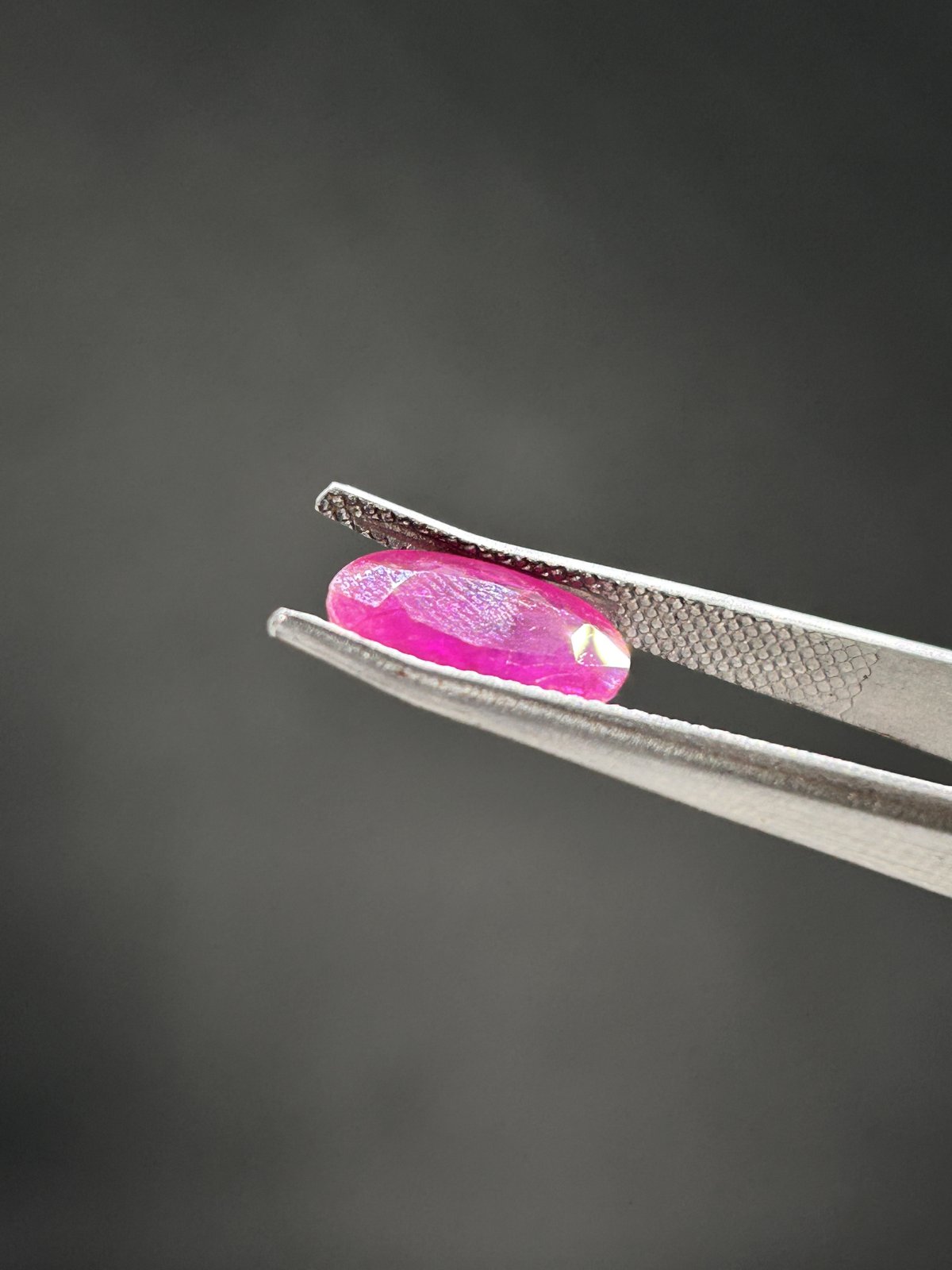 Natural Ruby - 4.02 Carats (Burma)