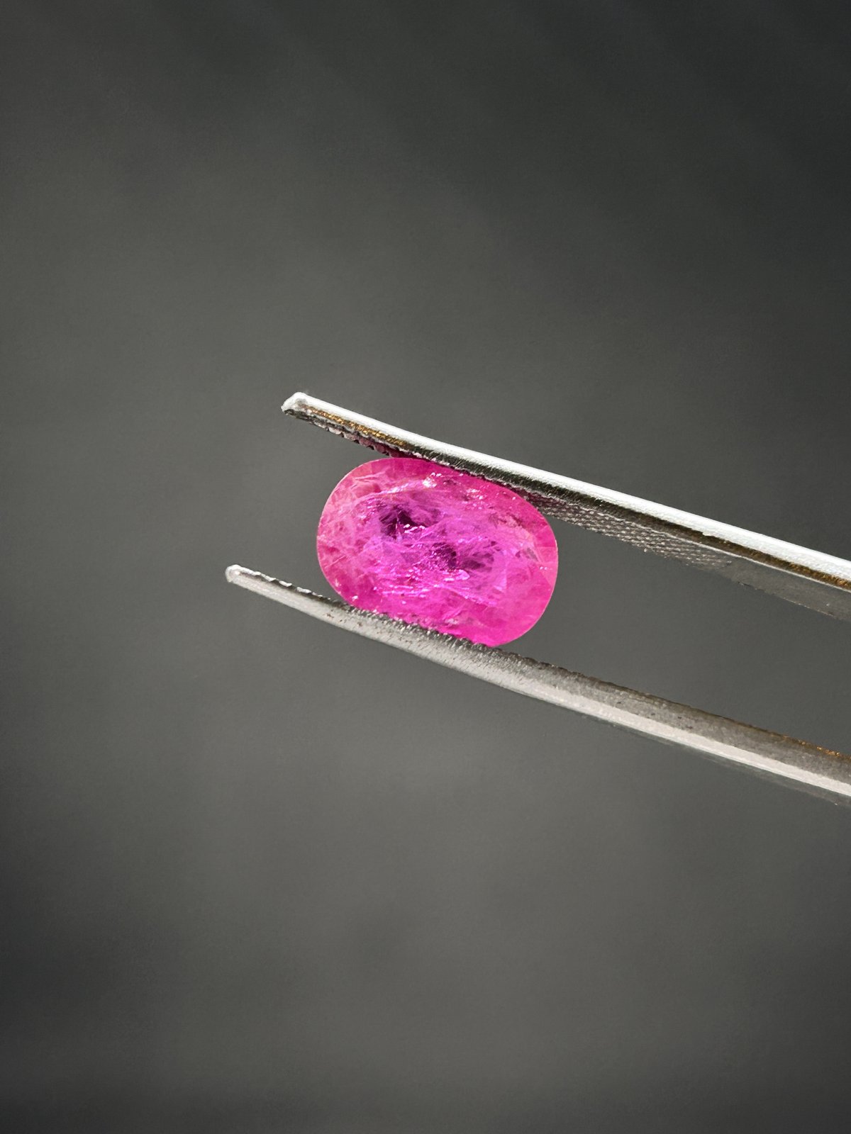 Natural Ruby - 4.08 Carats (Burma)