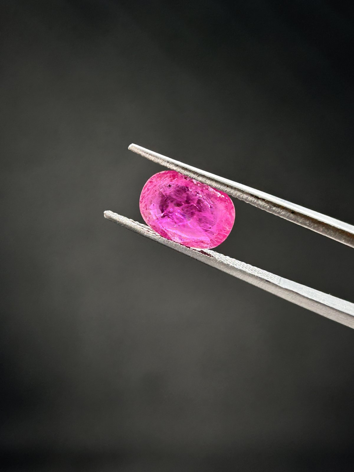 Natural Ruby - 4.08 Carats (Burma)