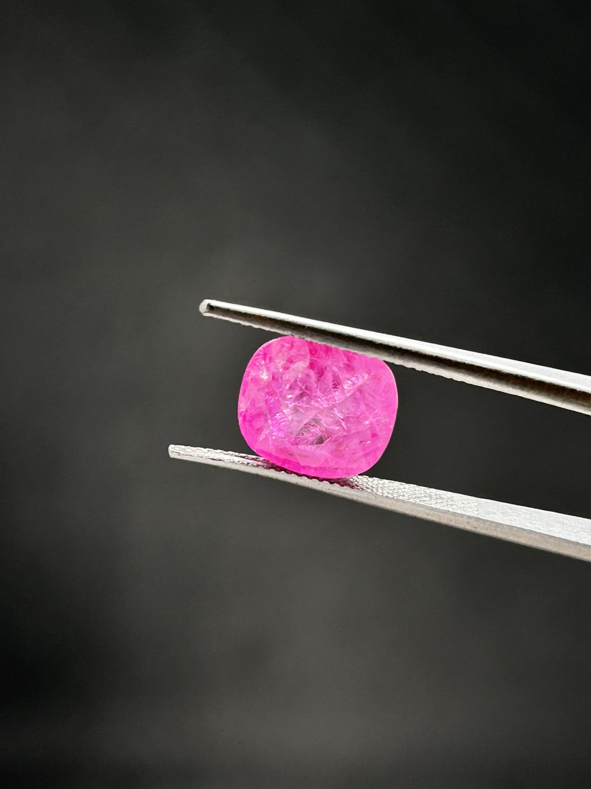 Natural Ruby - 7.525 Carats (Burma)