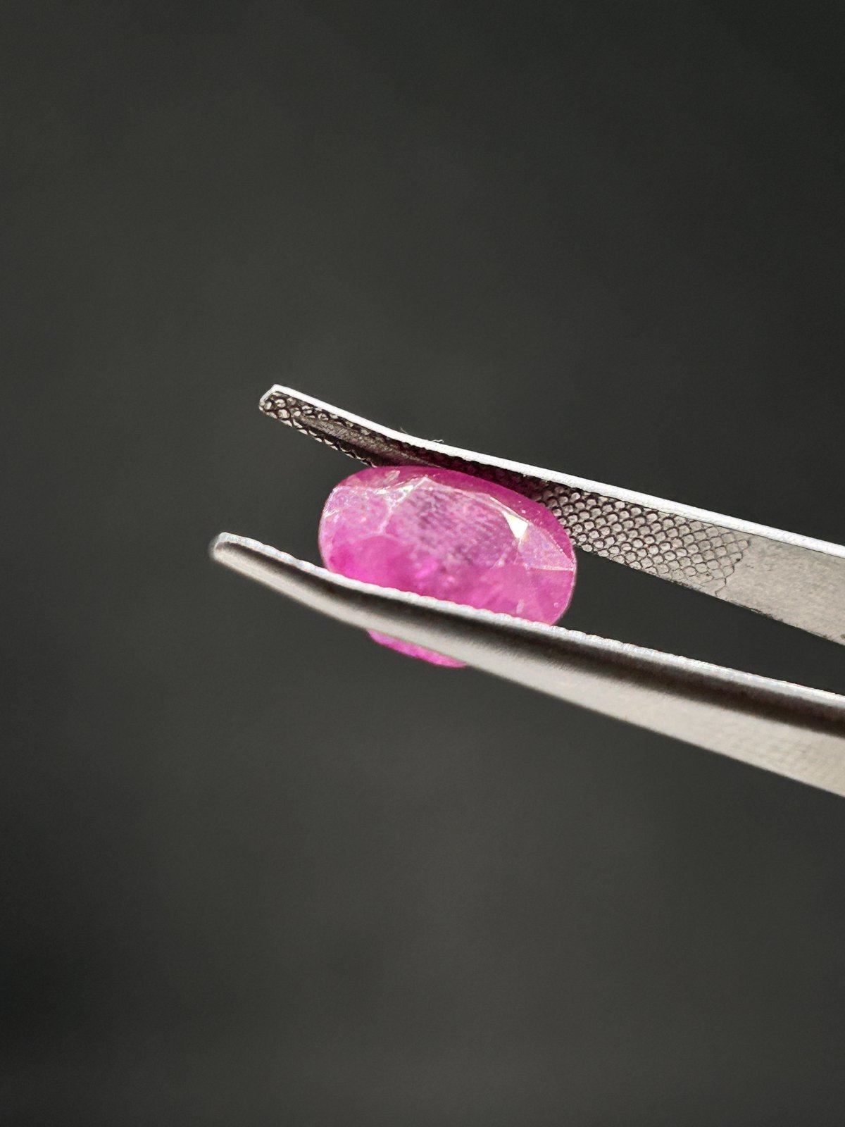 Natural Ruby - 7.525 Carats (Burma)