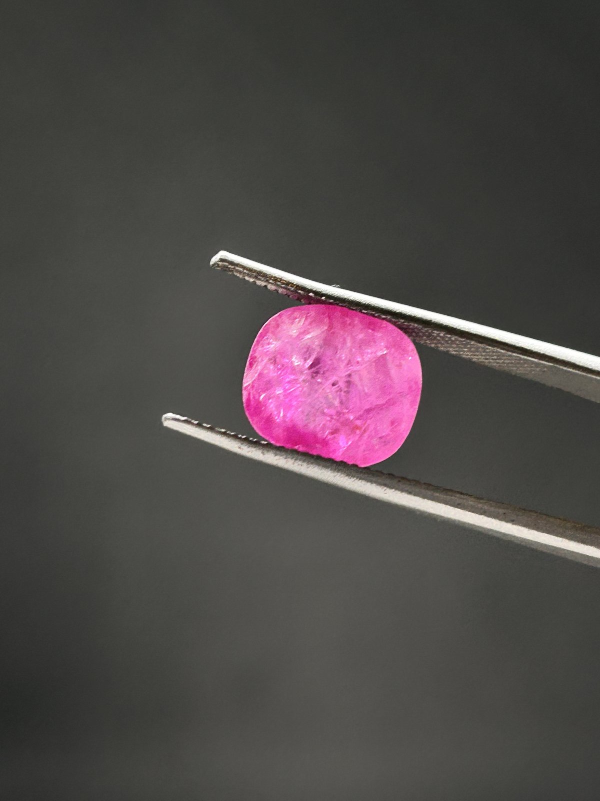Natural Ruby - 7.525 Carats (Burma)