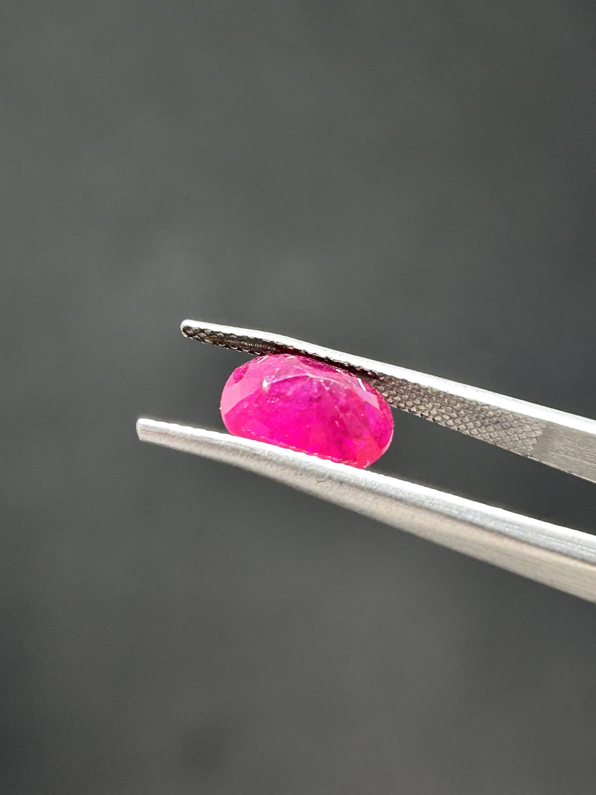 Natural Ruby - 3.91 Carats