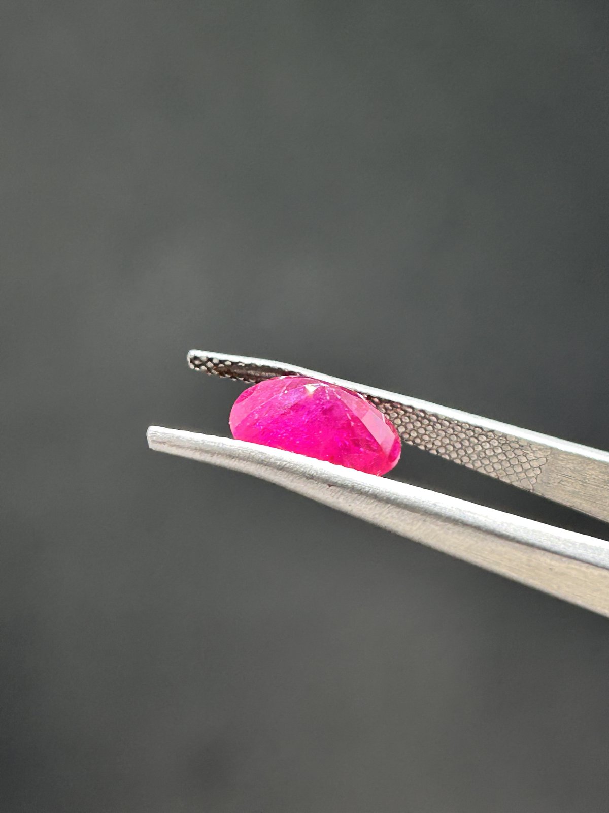 Natural Ruby - 3.91 Carats