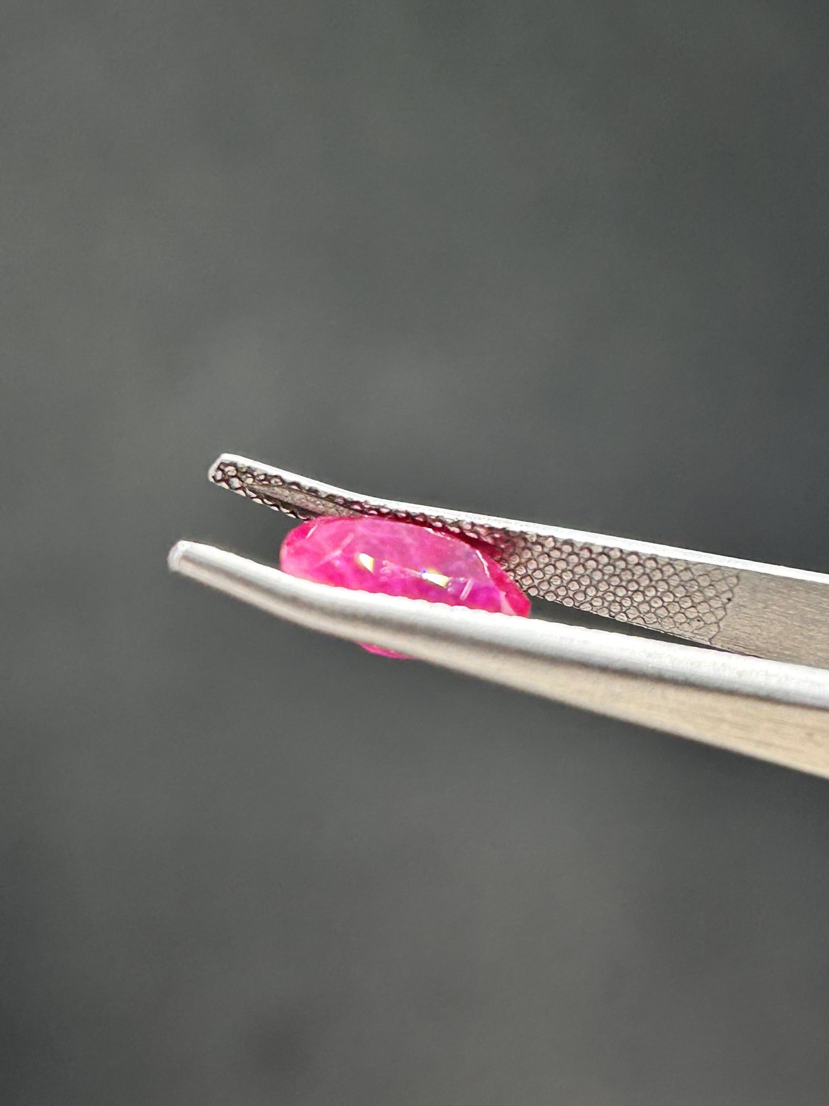 Natural Ruby - 3.91 Carats