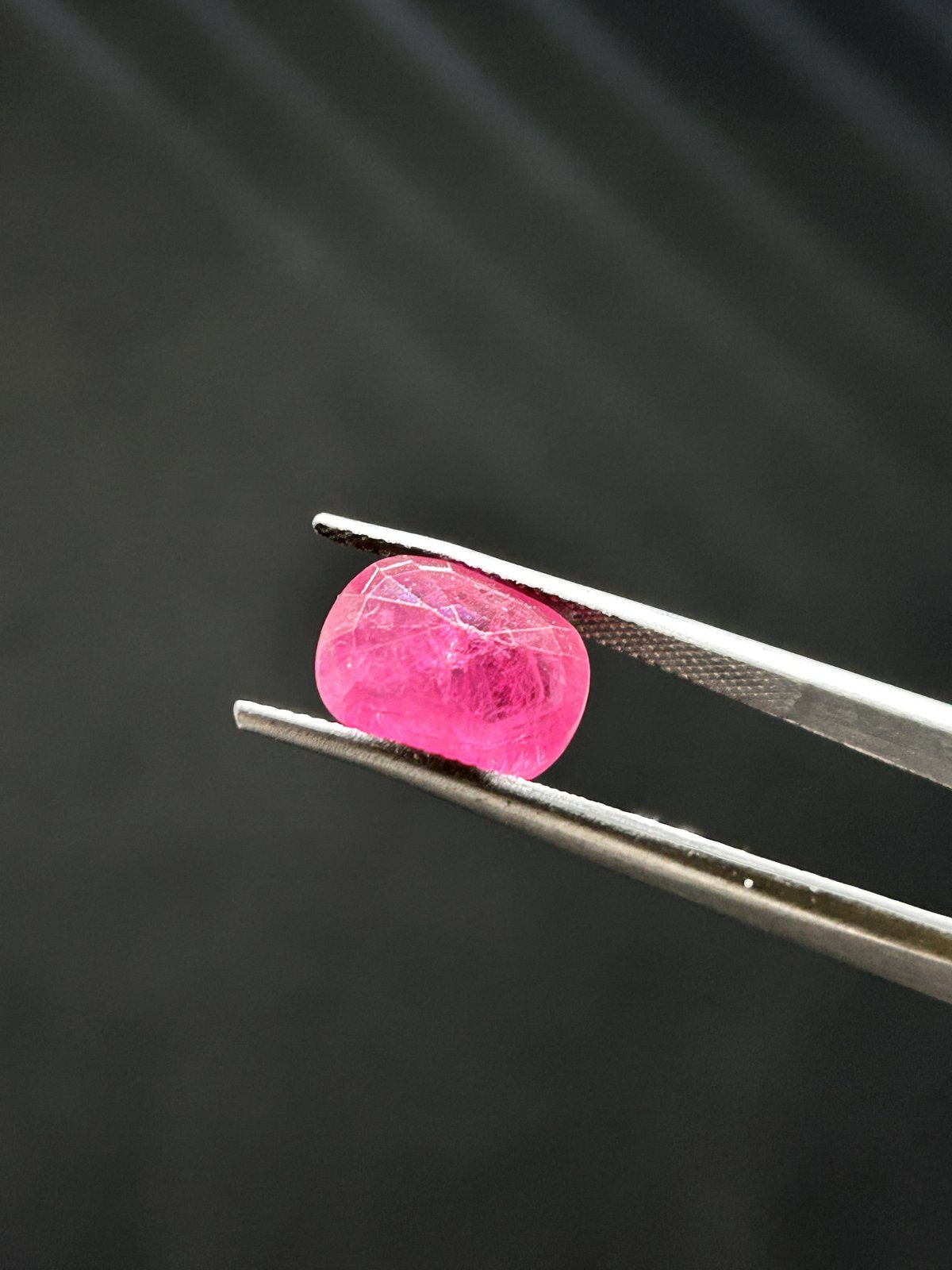 Natural Ruby - 5.985 Carats