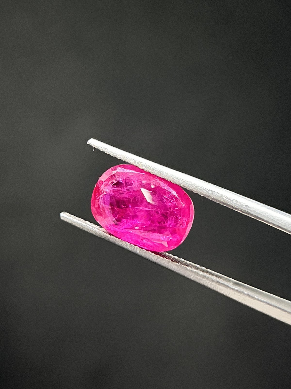 Natural Ruby - 6.465 Carats