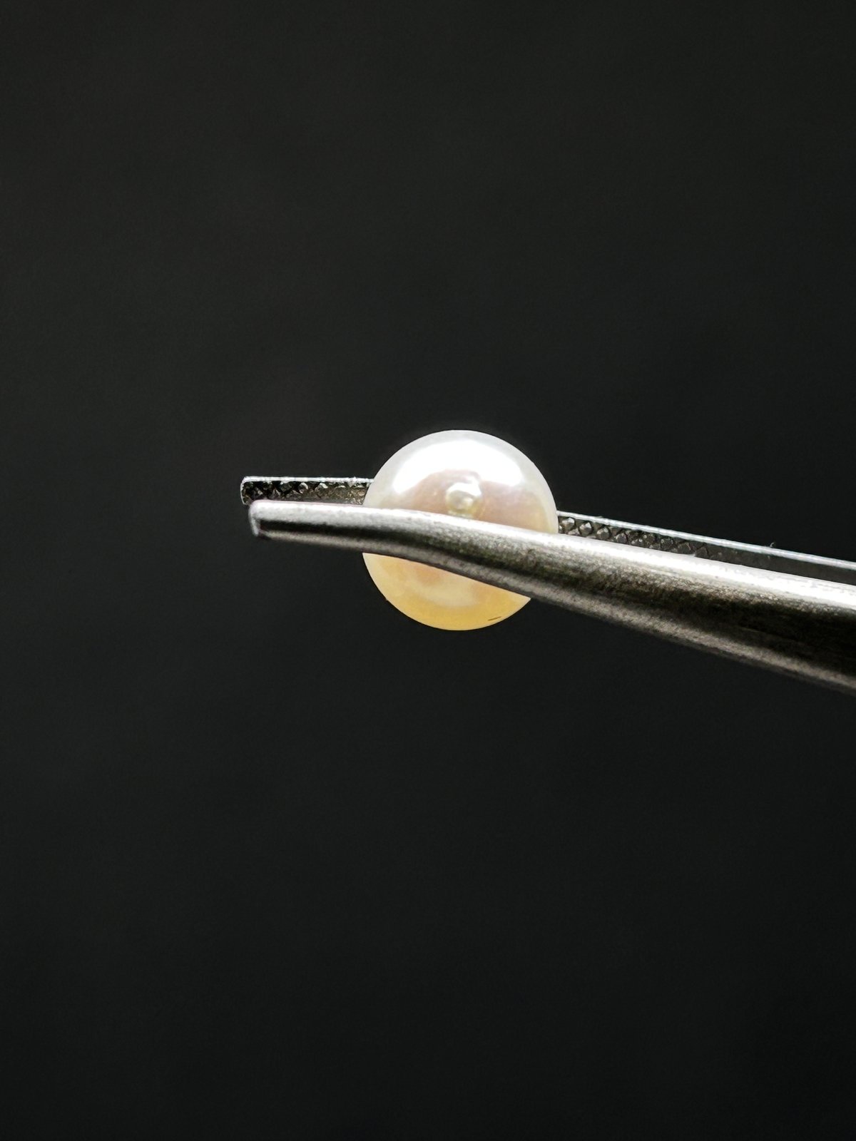 Natural Pearl - 4.195 Carats (South Sea)