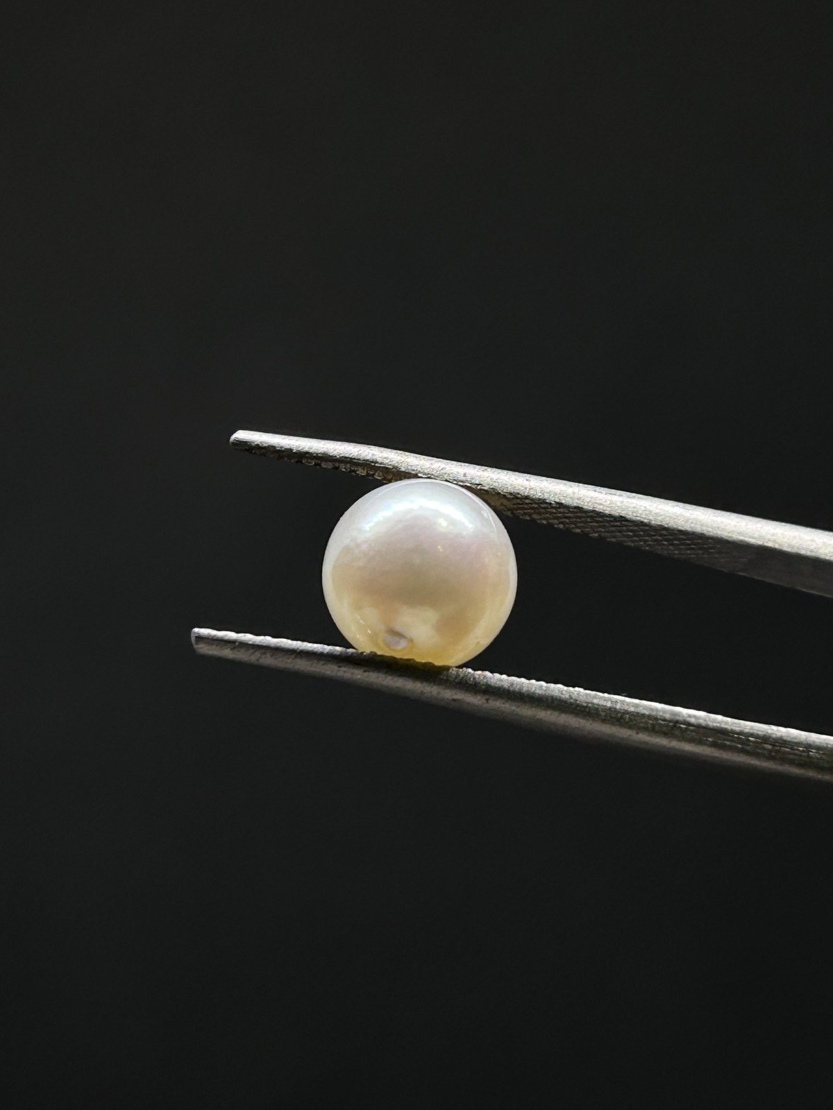 Natural Pearl - 4.195 Carats (South Sea)