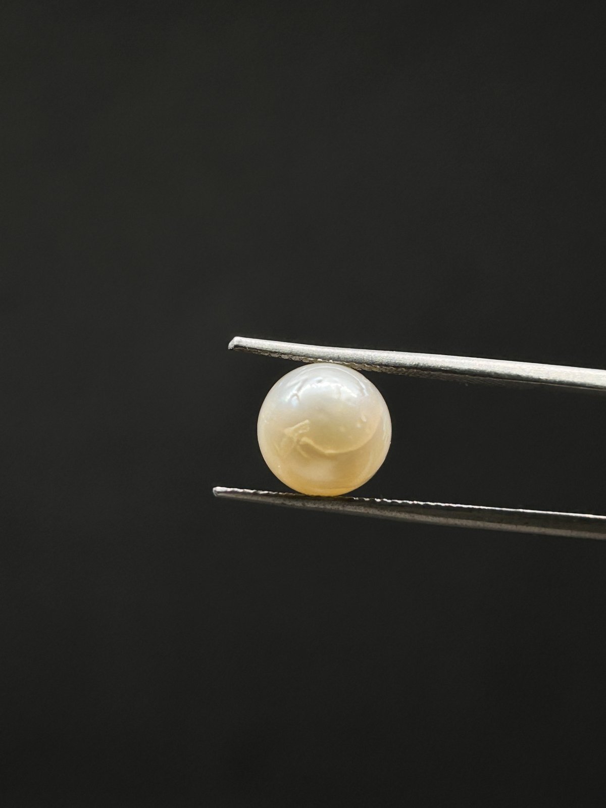 Natural Pearl - 7.175 Carats (South Sea)