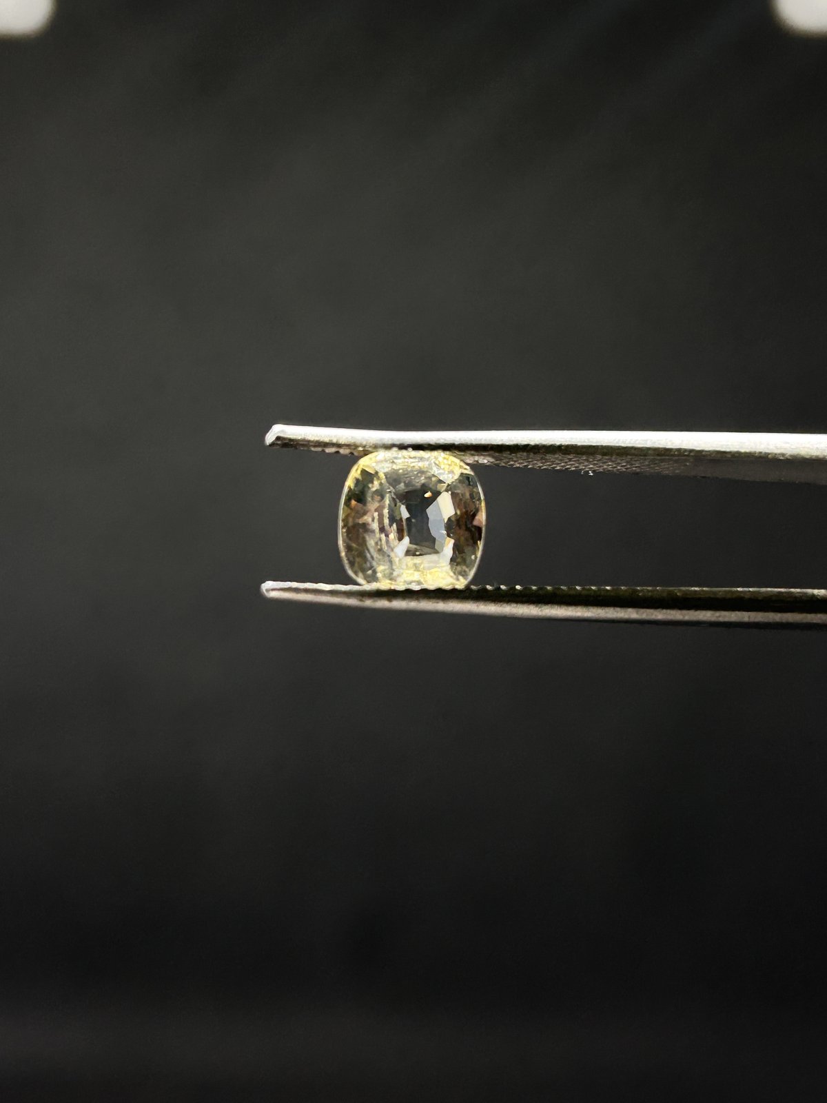 Natural Yellow Sapphire - 2.64 Carats