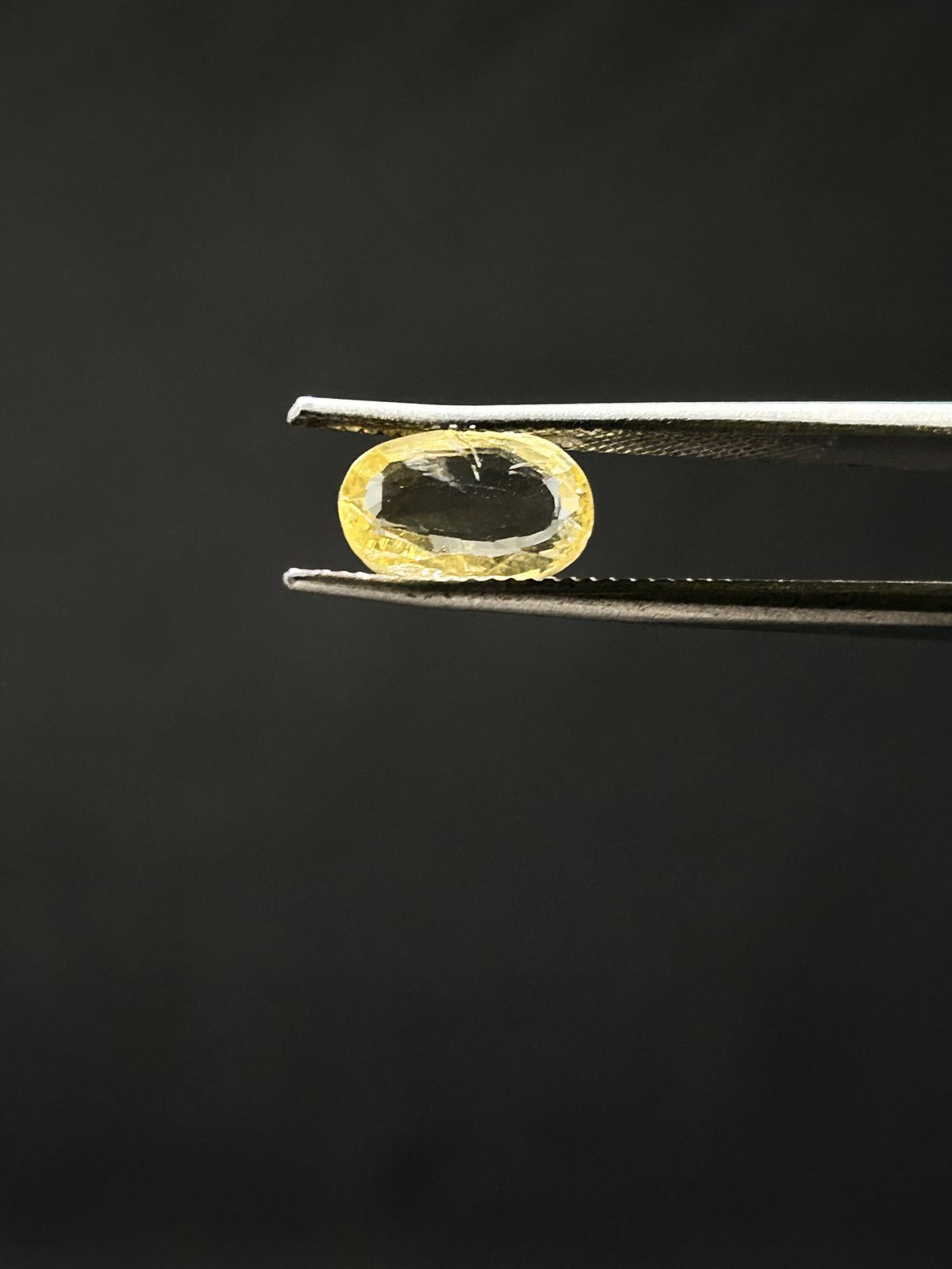 Natural Yellow Sapphire - 2.88 Carats