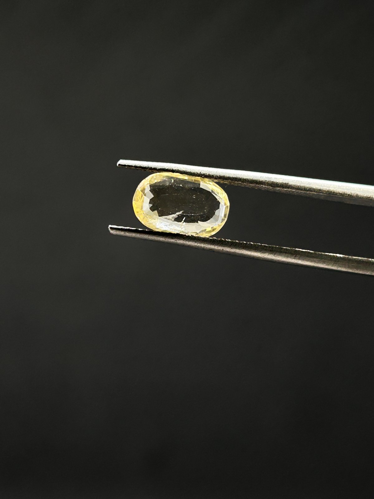 Natural Yellow Sapphire - 2.88 Carats