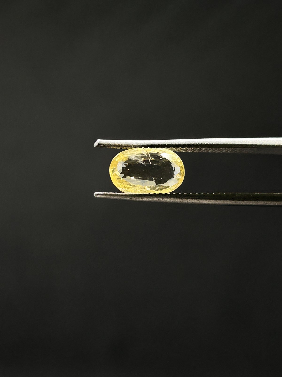 Natural Yellow Sapphire - 2.88 Carats